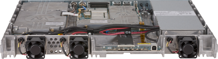 Ретранслятор двостороннього радіозв'язку Motorola MOTOTRBO SLR 5500